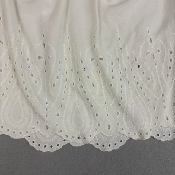 Torrid Eyelet Sleeveless Top Womens 2 White Eyelet Lace Flutter Sleeve Mock Neck - Picture 6 of 12